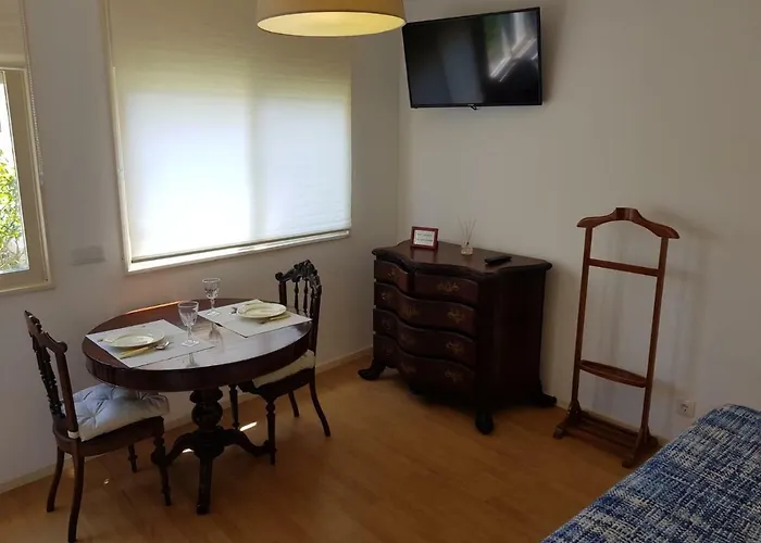 Casa Do Jardim * וילה דו קונדה